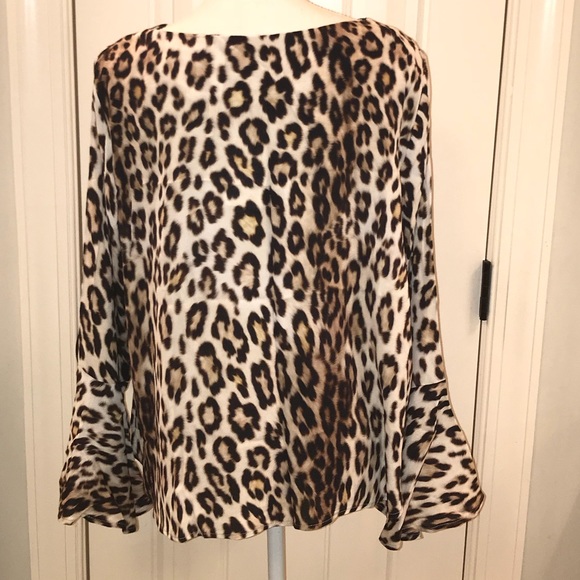 Karen Kane chiffon bell sleeve blouse Sz L - Picture 3 of 6